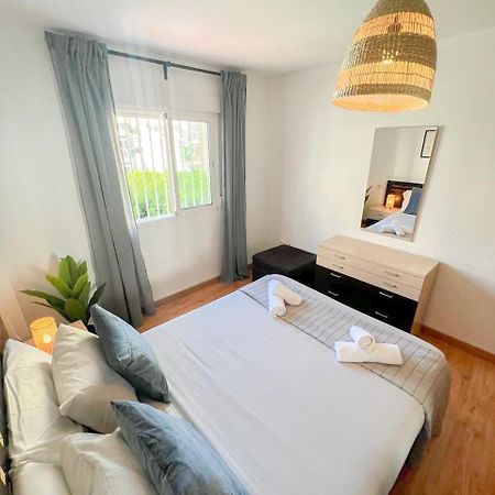 Large & Cozy Centrally Apartment Torremolinos Exterior foto