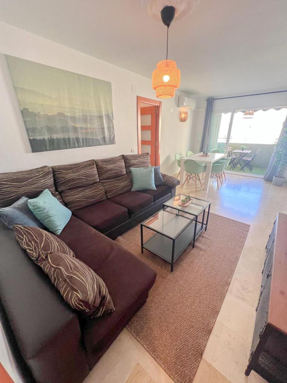 Large & Cozy Centrally Apartment Torremolinos Exterior foto