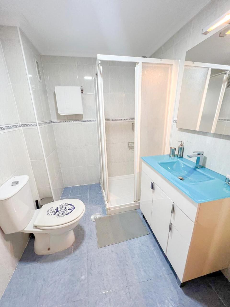 Large & Cozy Centrally Apartment Torremolinos Exterior foto