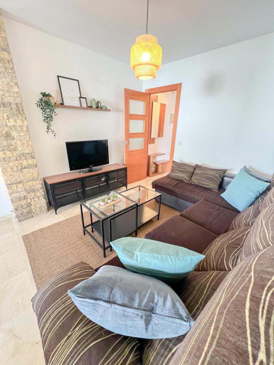 Large & Cozy Centrally Apartment Torremolinos Exterior foto
